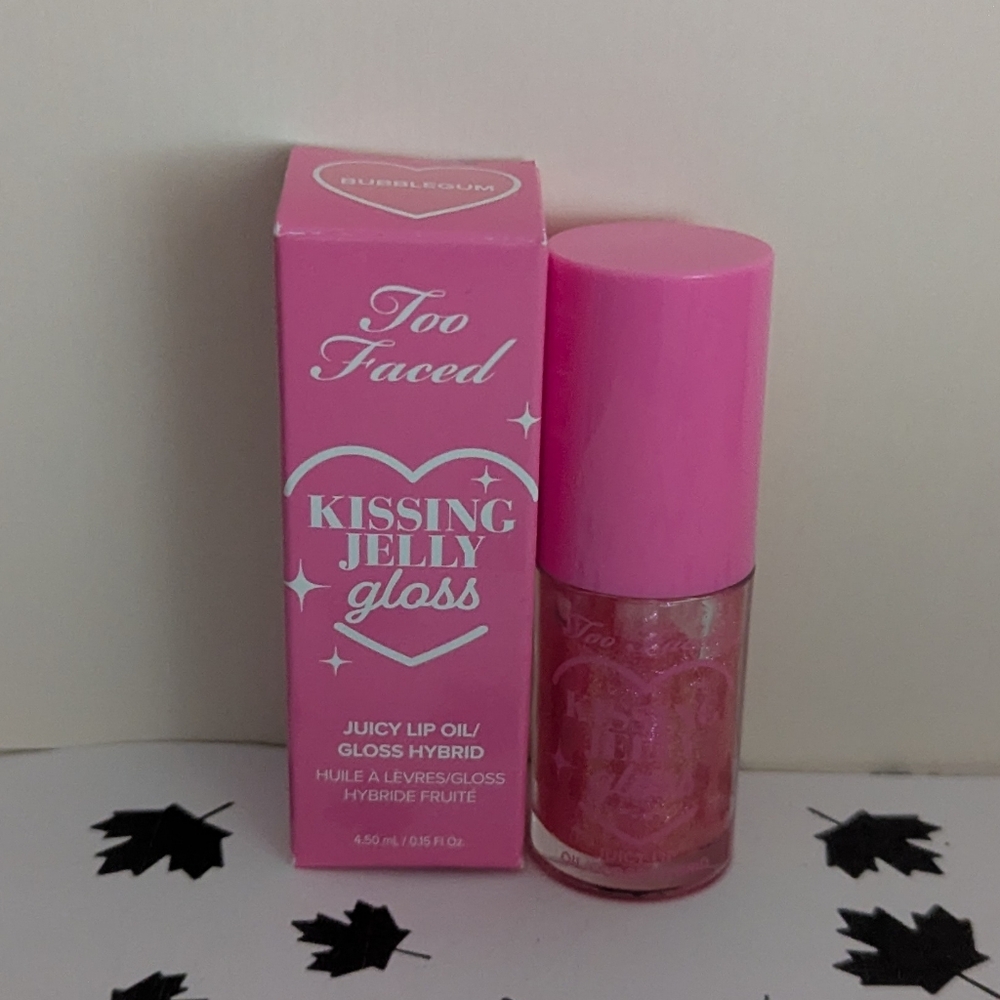 Too Faced Kissing Jelly Gloss Juicy Lip Oil/Gloss Hybrid - Bubblegum
